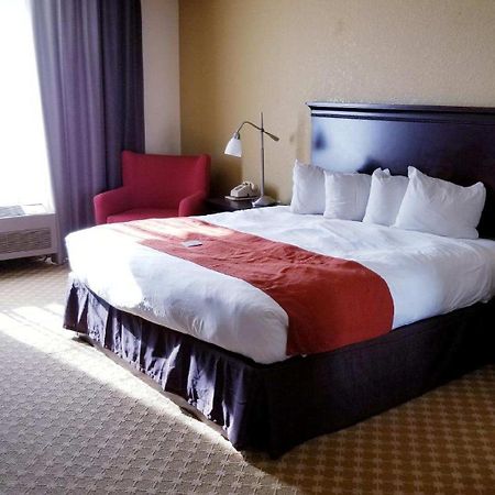 Quality Inn & Suites Alexandria Luaran gambar