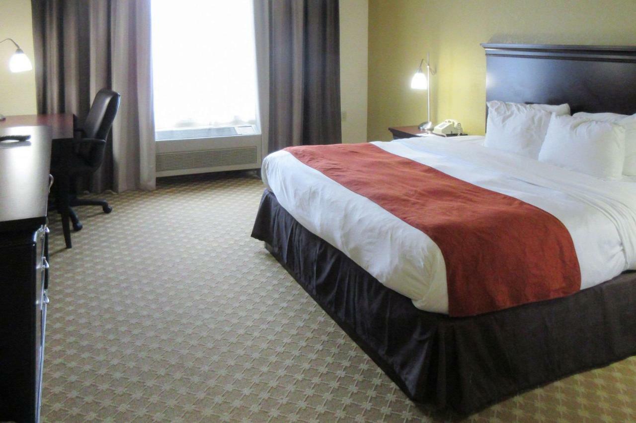 Quality Inn & Suites Alexandria Luaran gambar